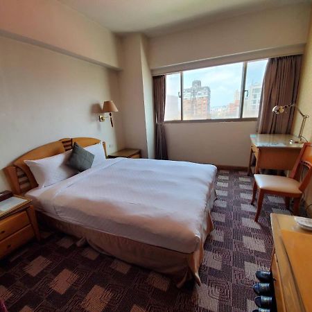 Berkeley Business Hotel Zhongzheng Cidade de Hsinchu Exterior foto