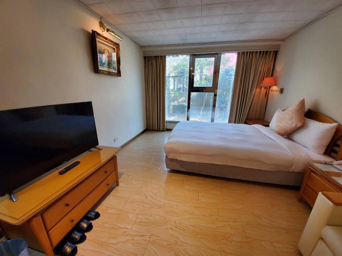 Berkeley Business Hotel Zhongzheng Cidade de Hsinchu Exterior foto