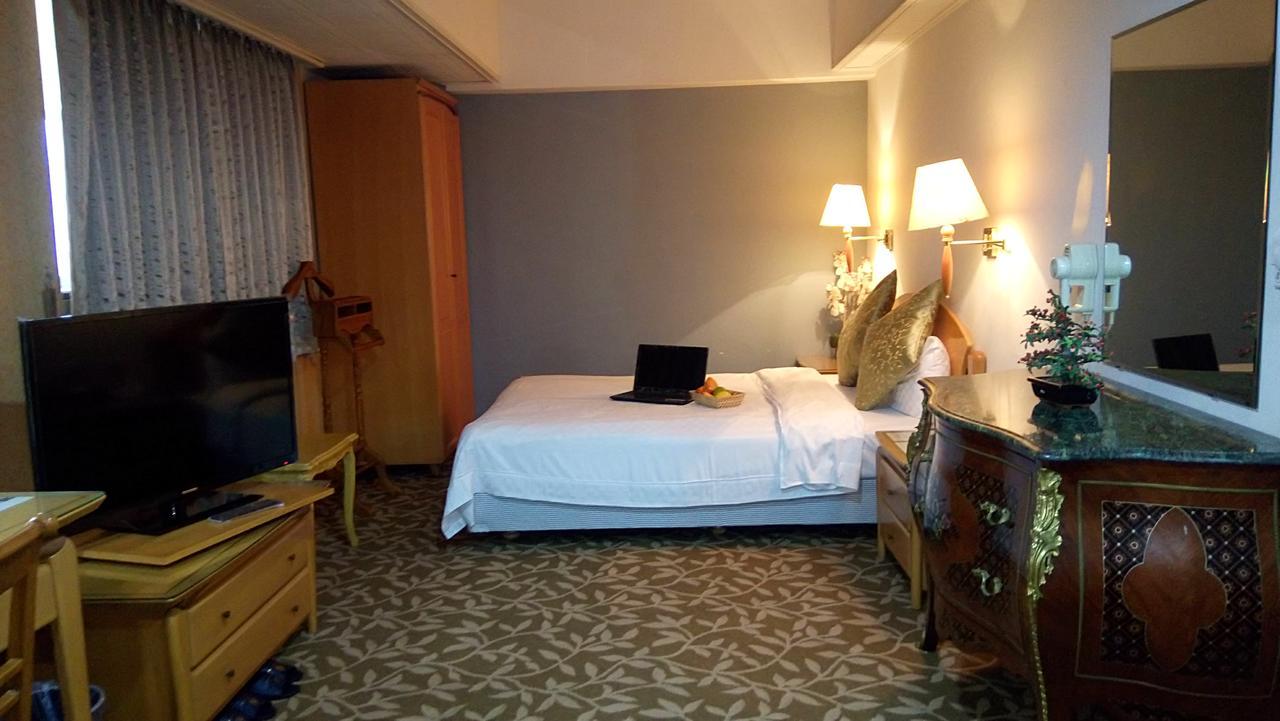 Berkeley Business Hotel Zhongzheng Cidade de Hsinchu Exterior foto