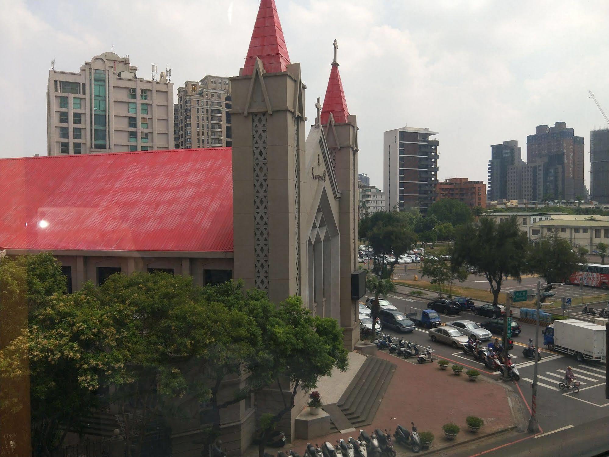 Berkeley Business Hotel Zhongzheng Cidade de Hsinchu Exterior foto