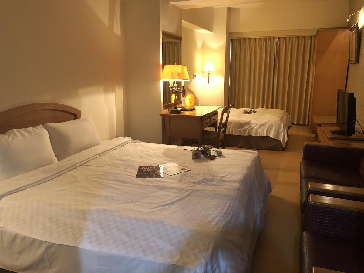 Berkeley Business Hotel Zhongzheng Cidade de Hsinchu Exterior foto